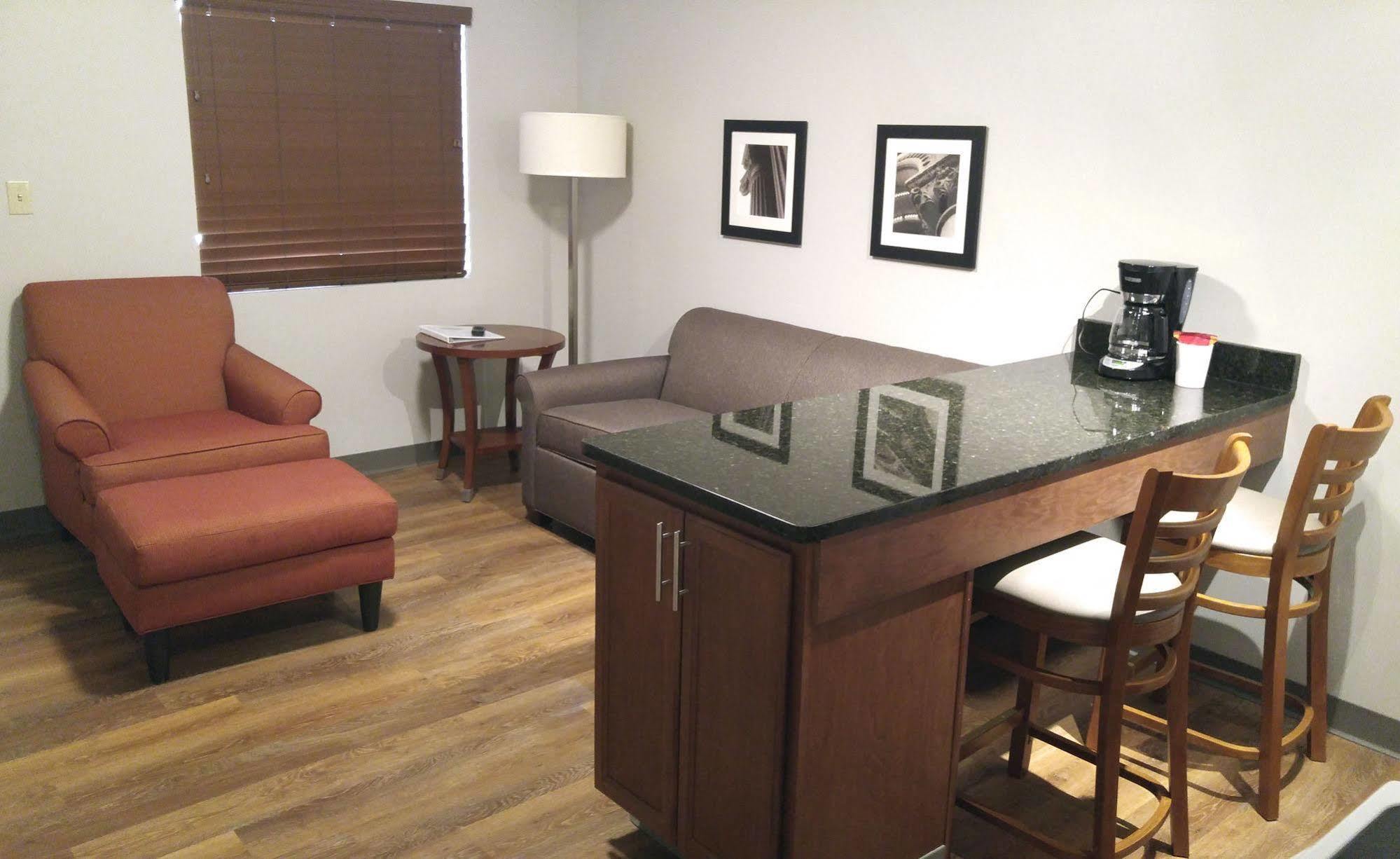 Affordable Suites Of America 포티지 외부 사진