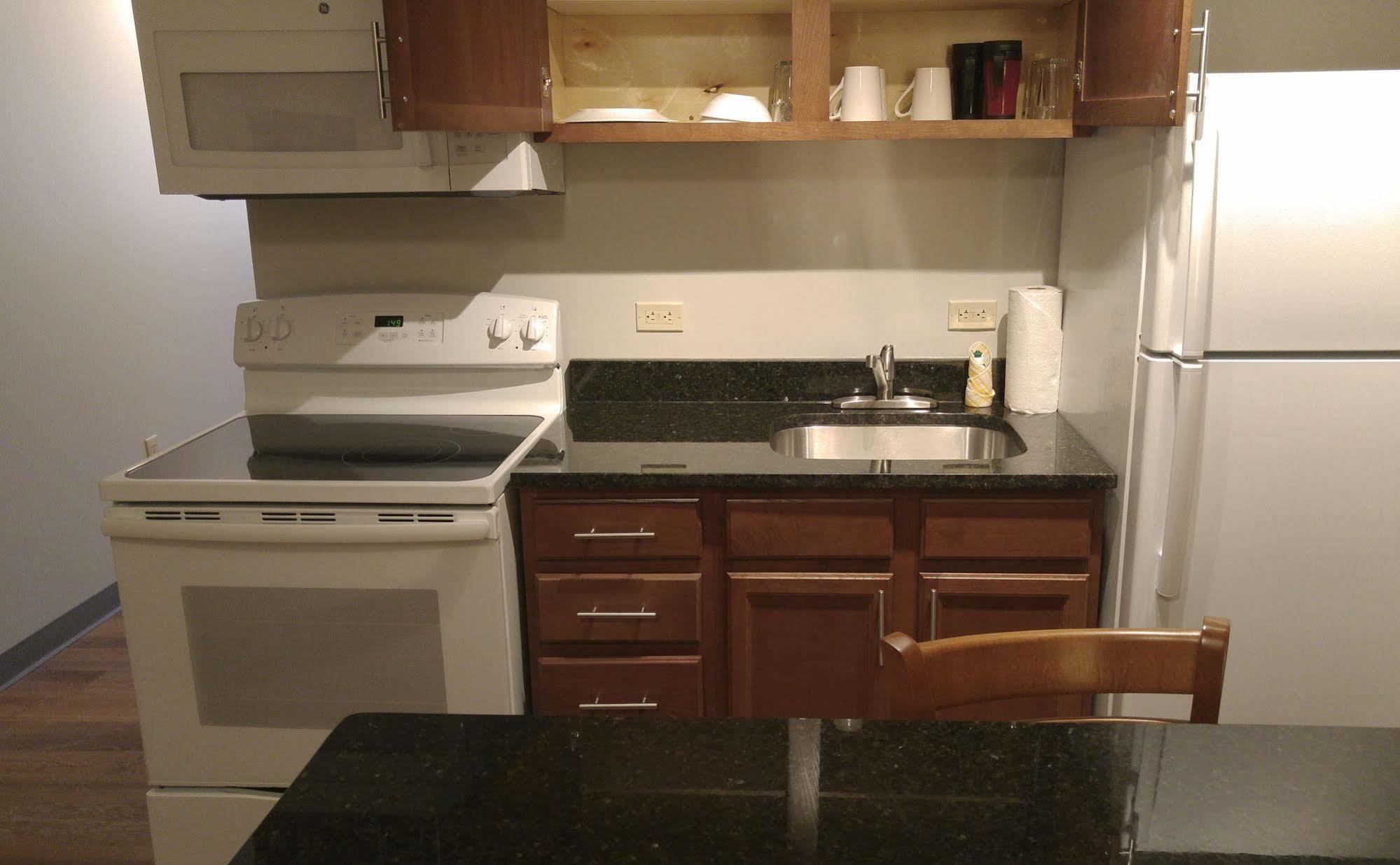 Affordable Suites Of America 포티지 외부 사진